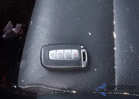 2016 Hyundai Veloster Turbo z USA, uszkodzony, nr VIN KMHTC6AE7GU303907